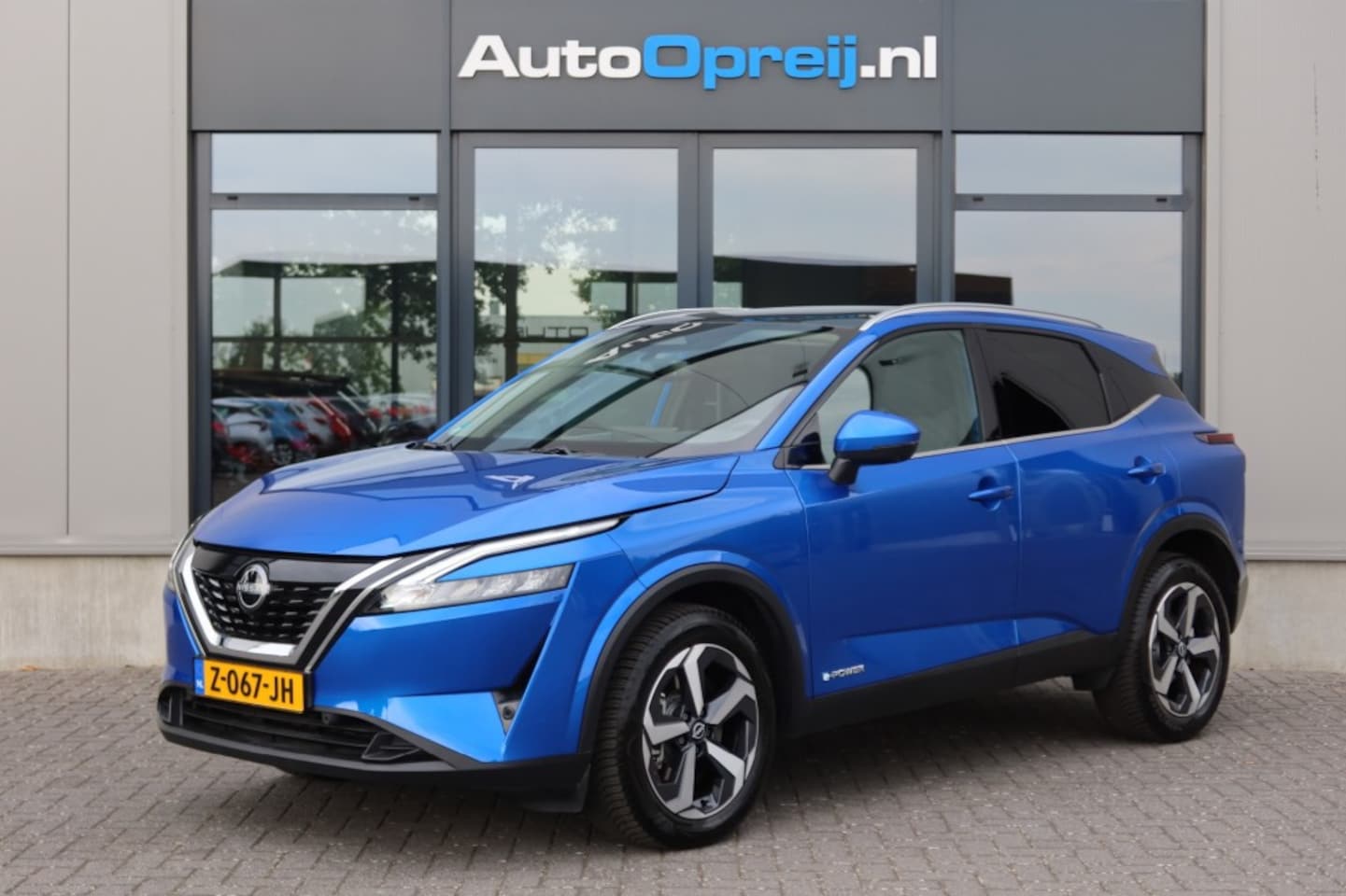 Nissan Qashqai - 1.5 e-Power Limited Edition NAVI, Camera, Panoramadak, 1e eigenaar - AutoWereld.nl