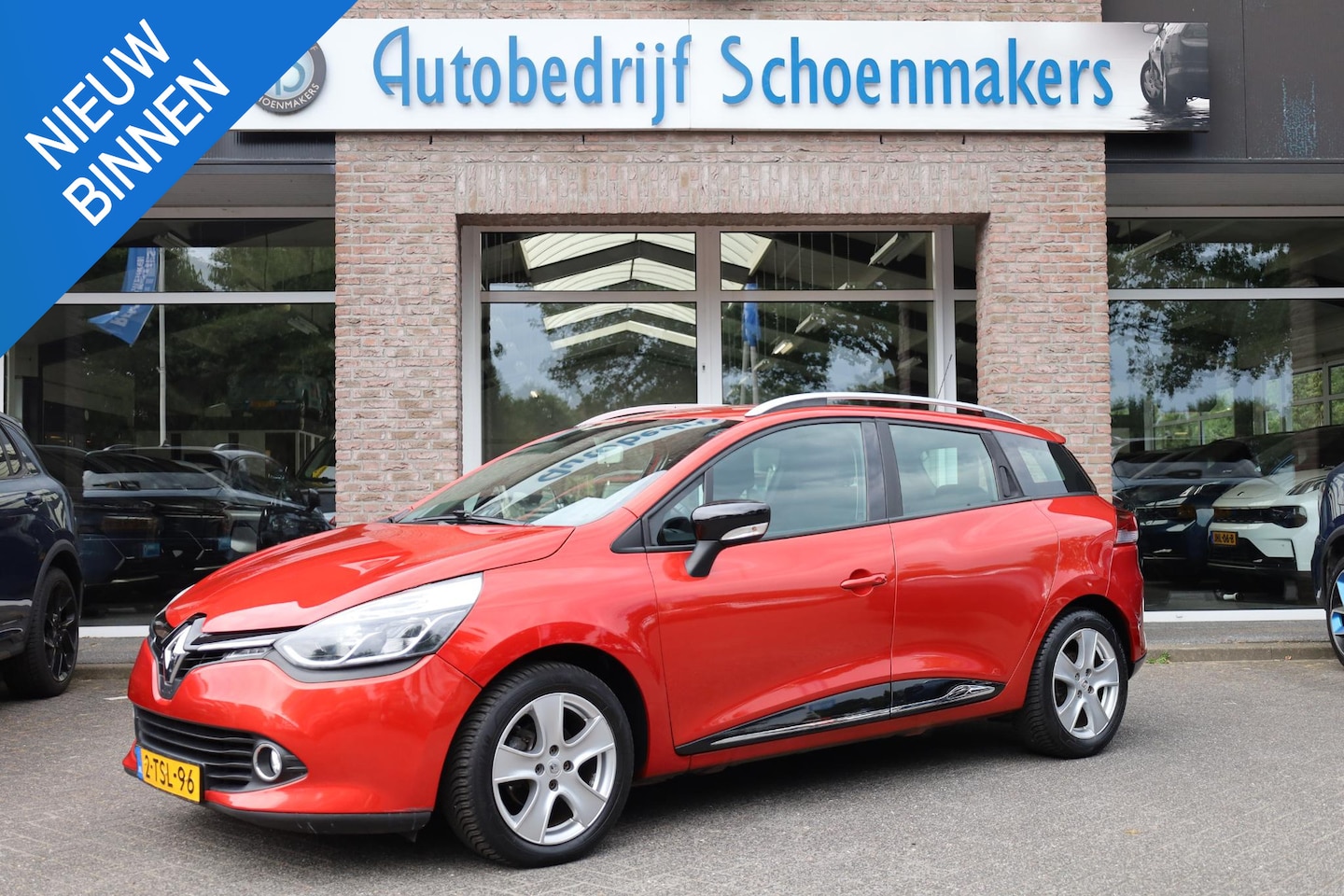 Renault Clio Estate - 0.9 TCe Expression NAVI 1e-EIGENAAR DEALER-ONDERHOUDEN NAP CRUISE AIRCO ENZ! - AutoWereld.nl