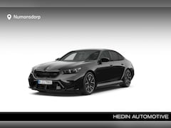 BMW M5 - | 20/21'' | Panorama. | M Driv. Pack | Alcan. hemel | Driv. + Park. Prof. | Stoelvent. | B