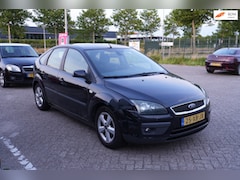 Ford Focus - 1.6-16V Futura