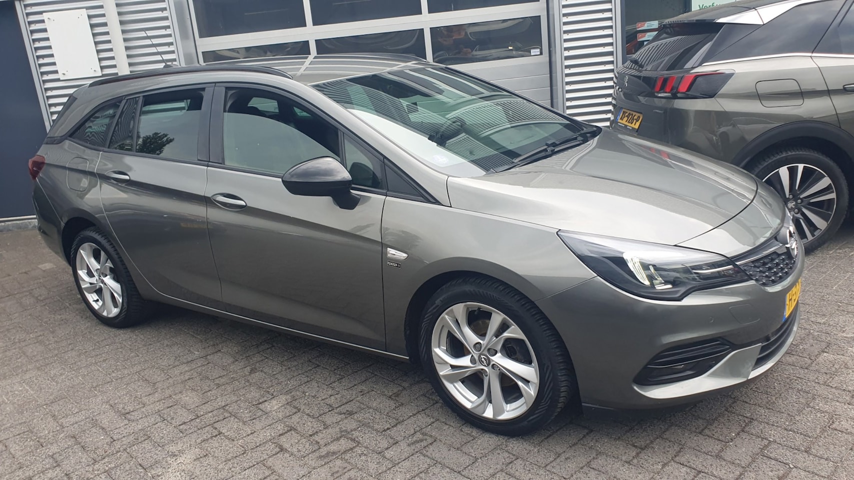 Opel Astra Sports Tourer - 1.2 Edition 2020 1.2 Edition 2020 - AutoWereld.nl