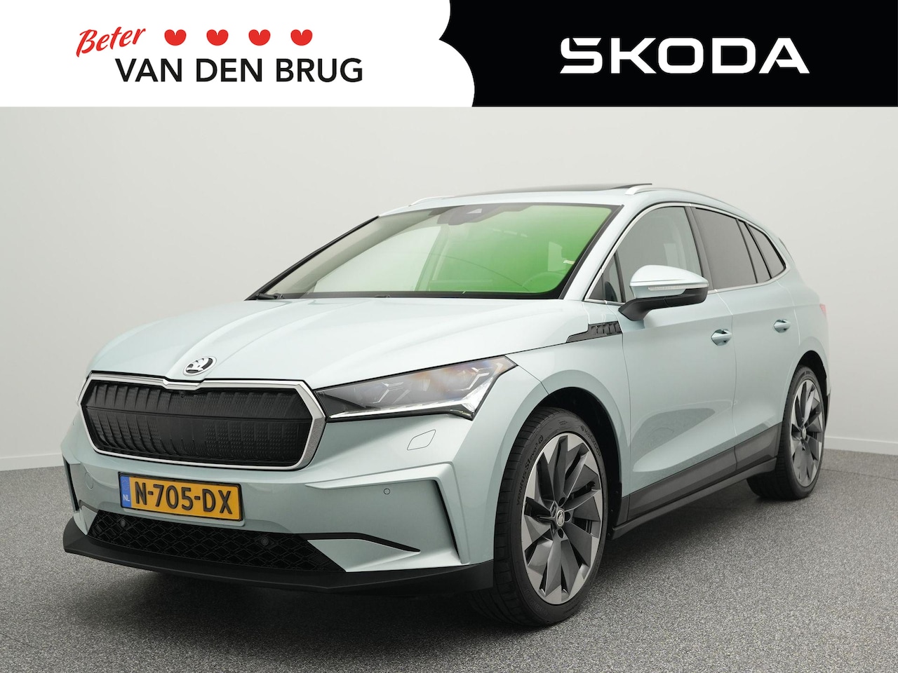Skoda Enyaq iV - 204pk 80 | Warmtepomp | Trekhaak | SoH 93% | Dynamic Chasiss Control | Panoramadak | Head- - AutoWereld.nl