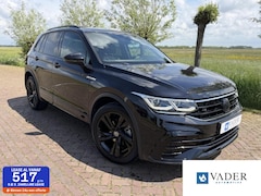 Volkswagen Tiguan - 1.5 TSI R-Line Black Style Pano Matrix ACC