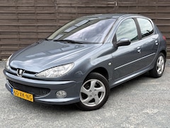 Peugeot 206 - 1.6-16V Air-line 5DRS / Airco / Nieuwe APK / NAP