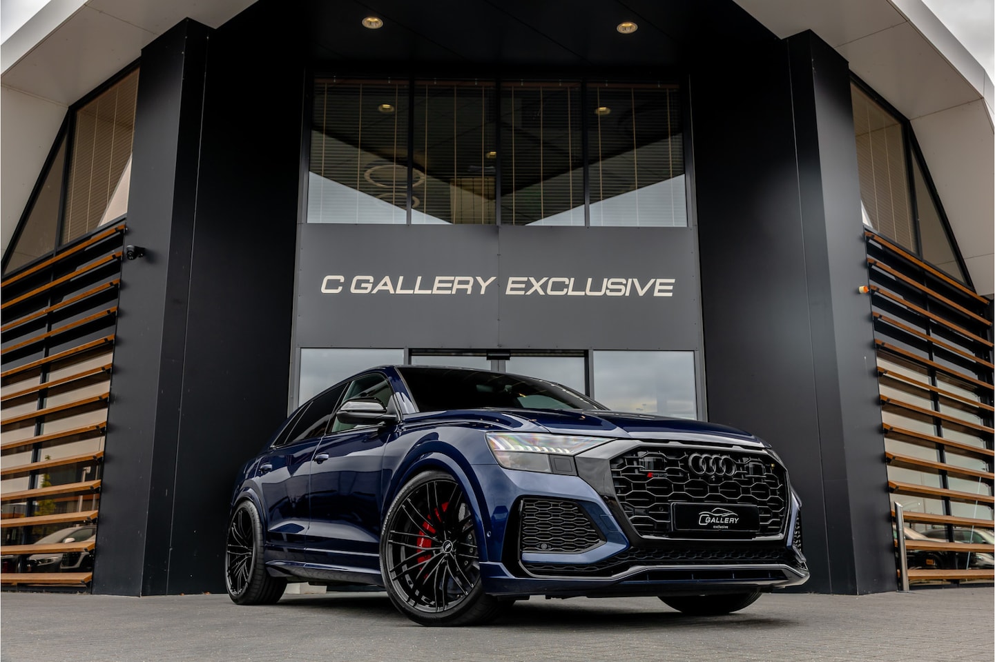 Audi RSQ8 - 4.0 TFSI quattro - RS Dynamic + | Panorama | B&O | 23"ABT | Stoelkoeling - AutoWereld.nl