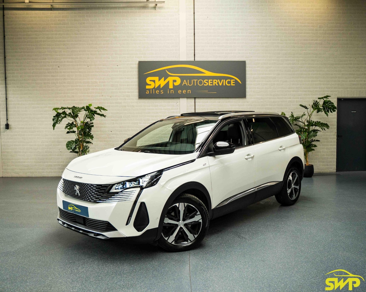 Peugeot 5008 - 1.2 PureTech GT Pack Business | Pano | Nappa leer | Massage | ACC | Full-Led - AutoWereld.nl