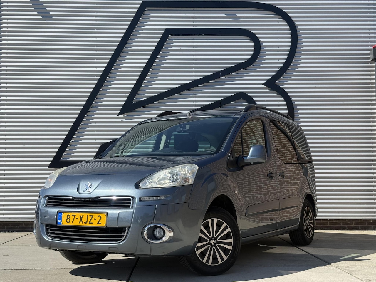 Peugeot Partner Tepee - 1.6 VTi Family 5p Airco|Cruise|Trekhaak|PDC|N.A.P|APK tot 02-2027 - AutoWereld.nl