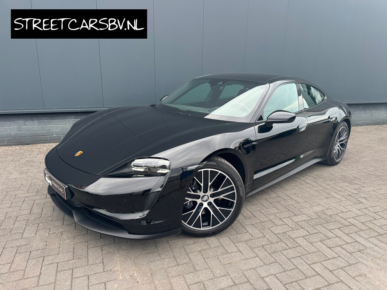 Porsche Taycan - 79 kWh /Sportstoelen /Led /Pano /5 pers /BTW - AutoWereld.nl