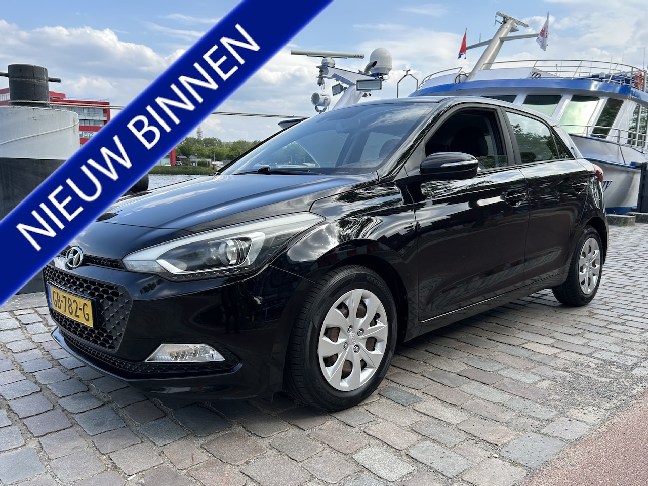 Hyundai i20 - 1.2 HP i-Motion Comfort Airco-ECC/Lane Ass./Cruise - AutoWereld.nl