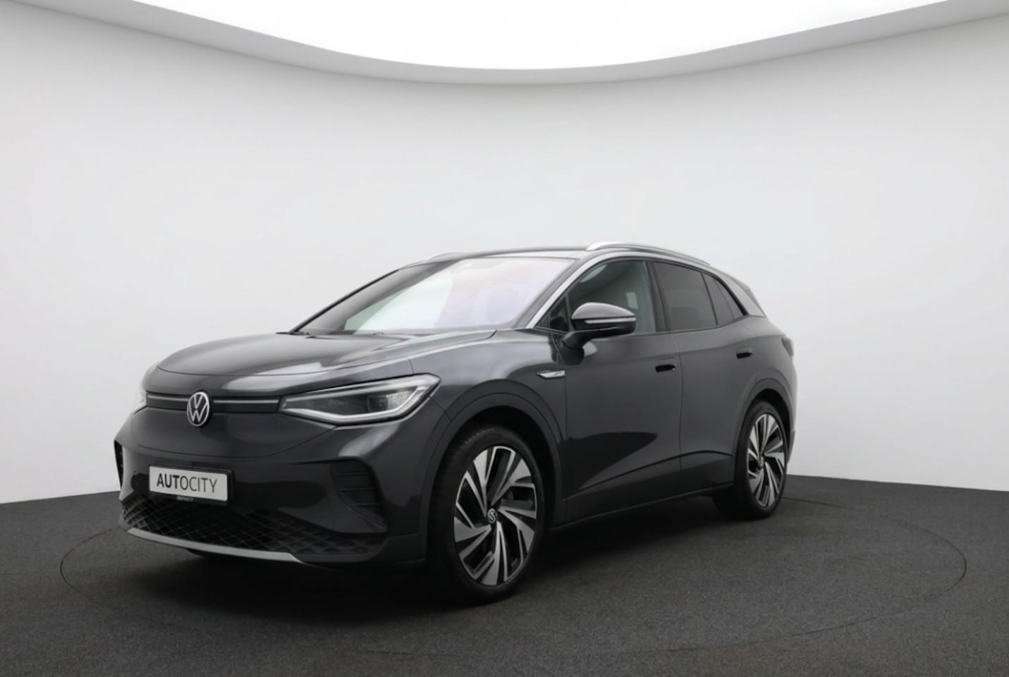 Volkswagen ID.4 - First Max 77 kWh Pano l 360 Camera l HUD l VOL OPTIES - AutoWereld.nl