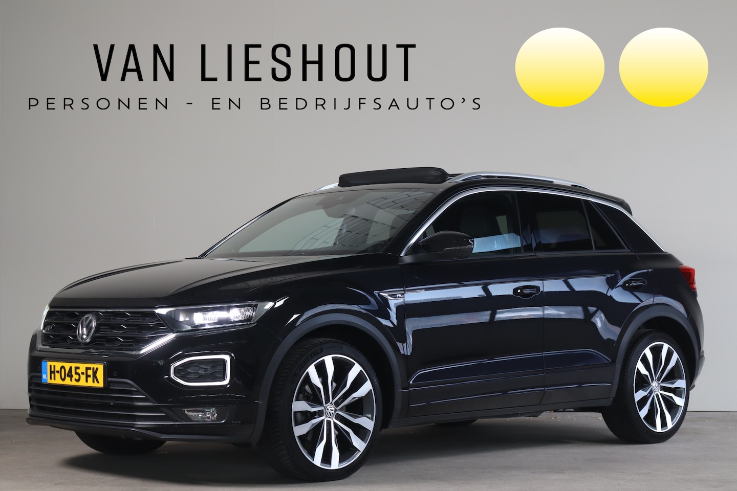 Volkswagen T-Roc - 2.0 TSI 4Motion Sport - NL- Auto!! Stoelverw I Adap Cruise I Pano - AutoWereld.nl