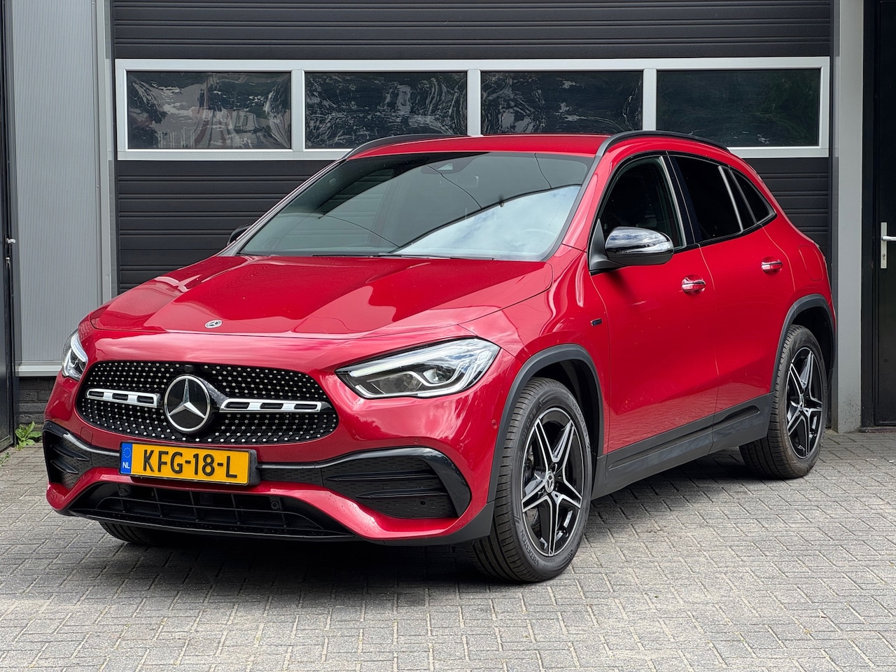 Mercedes-Benz GLA-Klasse - 250 e AMG Line Xenon/Led, Widescreen, Camera, Ambient, Keyless, Burmester, - AutoWereld.nl