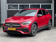 Mercedes-Benz GLA-Klasse - 250 e AMG Line Xenon/Led, Widescreen, Camera, Ambient, Keyless, Burmester,