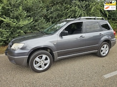 Mitsubishi Outlander Sport - 2.0 Invite+