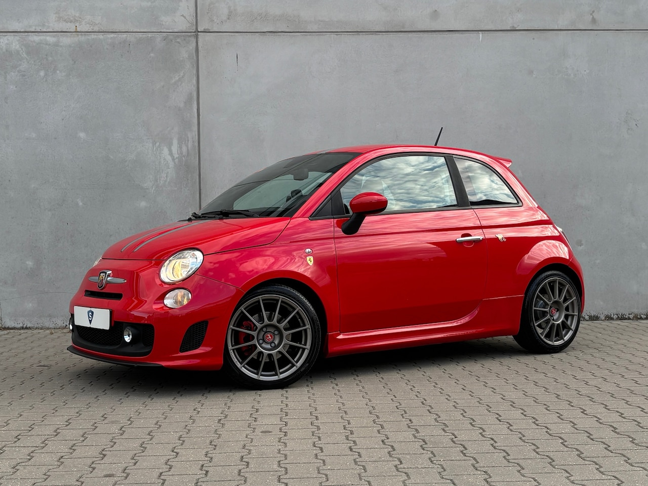 Fiat 500 Abarth - 1.4-16V Ferrari Dealers Edition no.175/200 - AutoWereld.nl