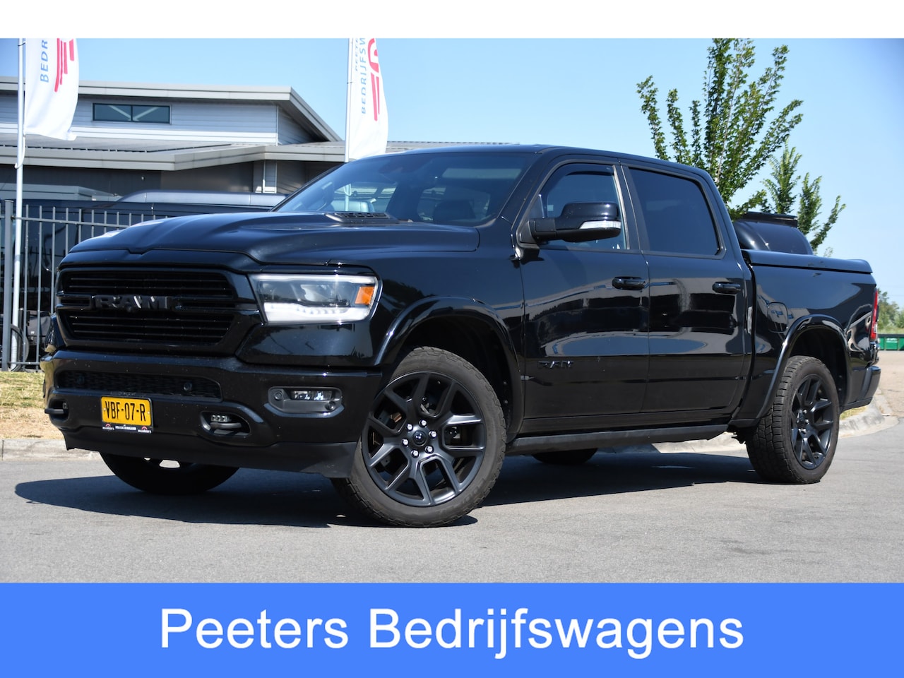 Dodge Ram 1500 - 5.7 V8 4x4 Crew Cab Limited Full Options! 360 Camera, Pano, Adaptieve Cruise, LED, 402pk, - AutoWereld.nl