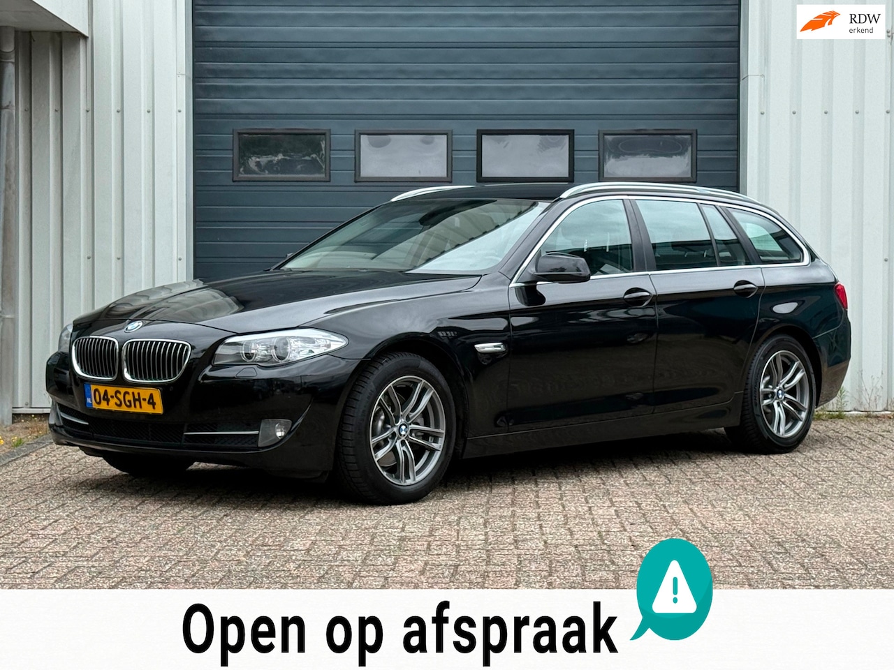BMW 5-serie Touring - 523i Executive NAVI / LEER / CRUISE - AutoWereld.nl