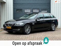 BMW 5-serie Touring - 523i Executive NAVI / LEER / CRUISE