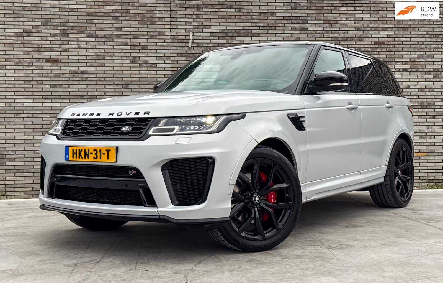 Land Rover Range Rover Sport - 5.0 V8 SC SVR * MATTE SILVER SVO * CARBON * 575 * TREKHAAK * - AutoWereld.nl