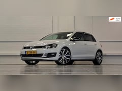 Volkswagen Golf - 1.2 TSI Automaat Clima 19' LM velgen Navi Trekhaak Moo