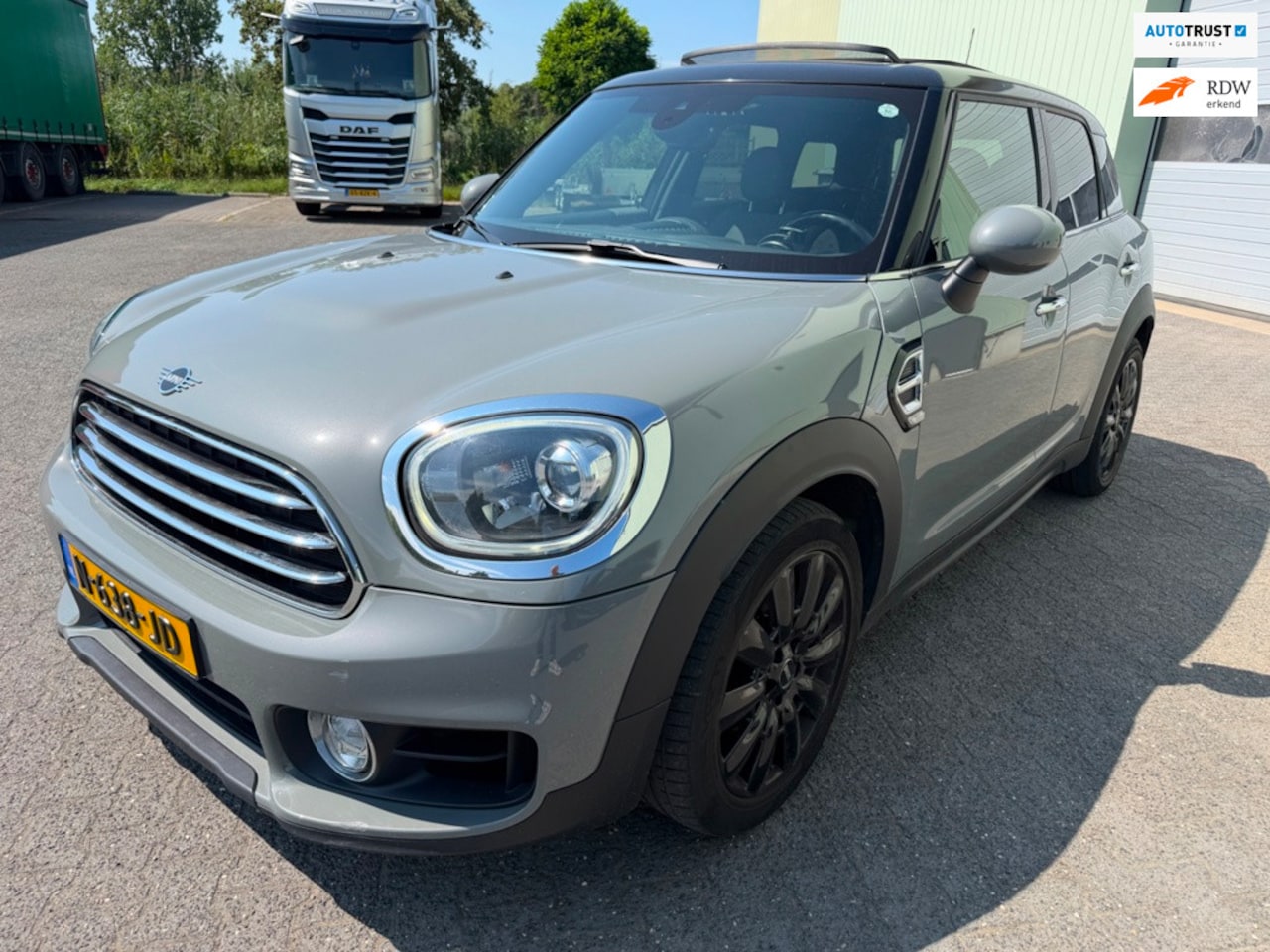 MINI Countryman - 1.5 One Chili Automaat/Panoramadak/Lm velgen/ - AutoWereld.nl