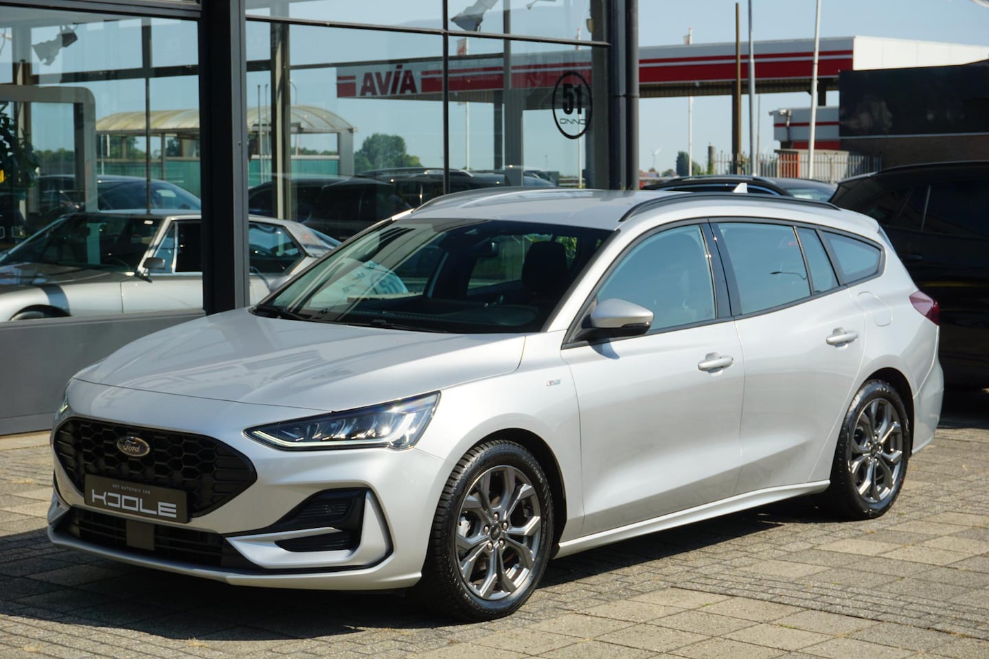 Ford Focus Wagon - 1.0 EcoBoost Hybrid ST-line | trekhaak | CarPlay | LED - AutoWereld.nl