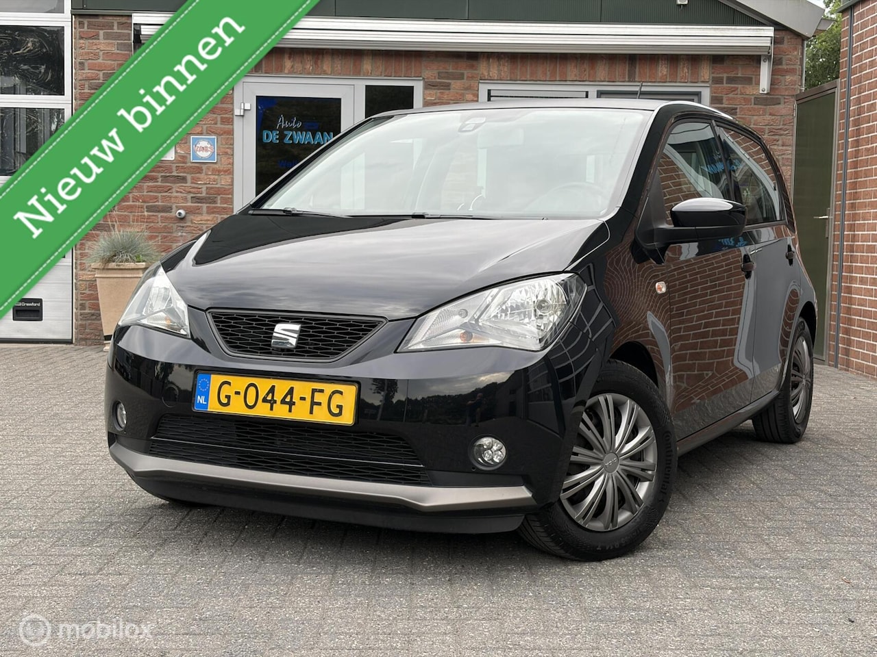 SEAT Mii - 1.0 Sport Intense|Parkeersensoren|1e eigenaar|Dealeronderhouden. - AutoWereld.nl
