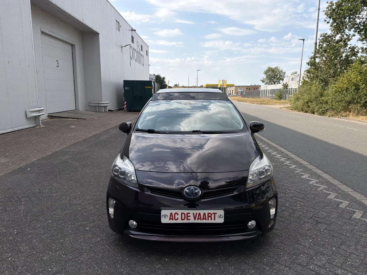 Toyota Prius - 1.8 Executive Business - NAVI/CAM/LEER/JBL/NAP - AutoWereld.nl