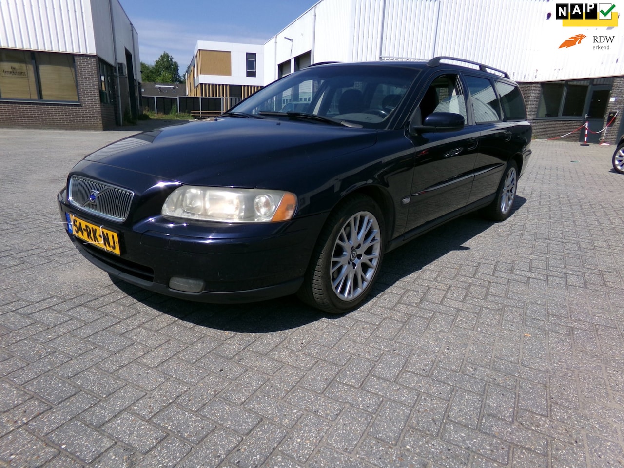 Volvo V70 - 2.4 D5 Edition II 2.4 D5 Edition II - AutoWereld.nl