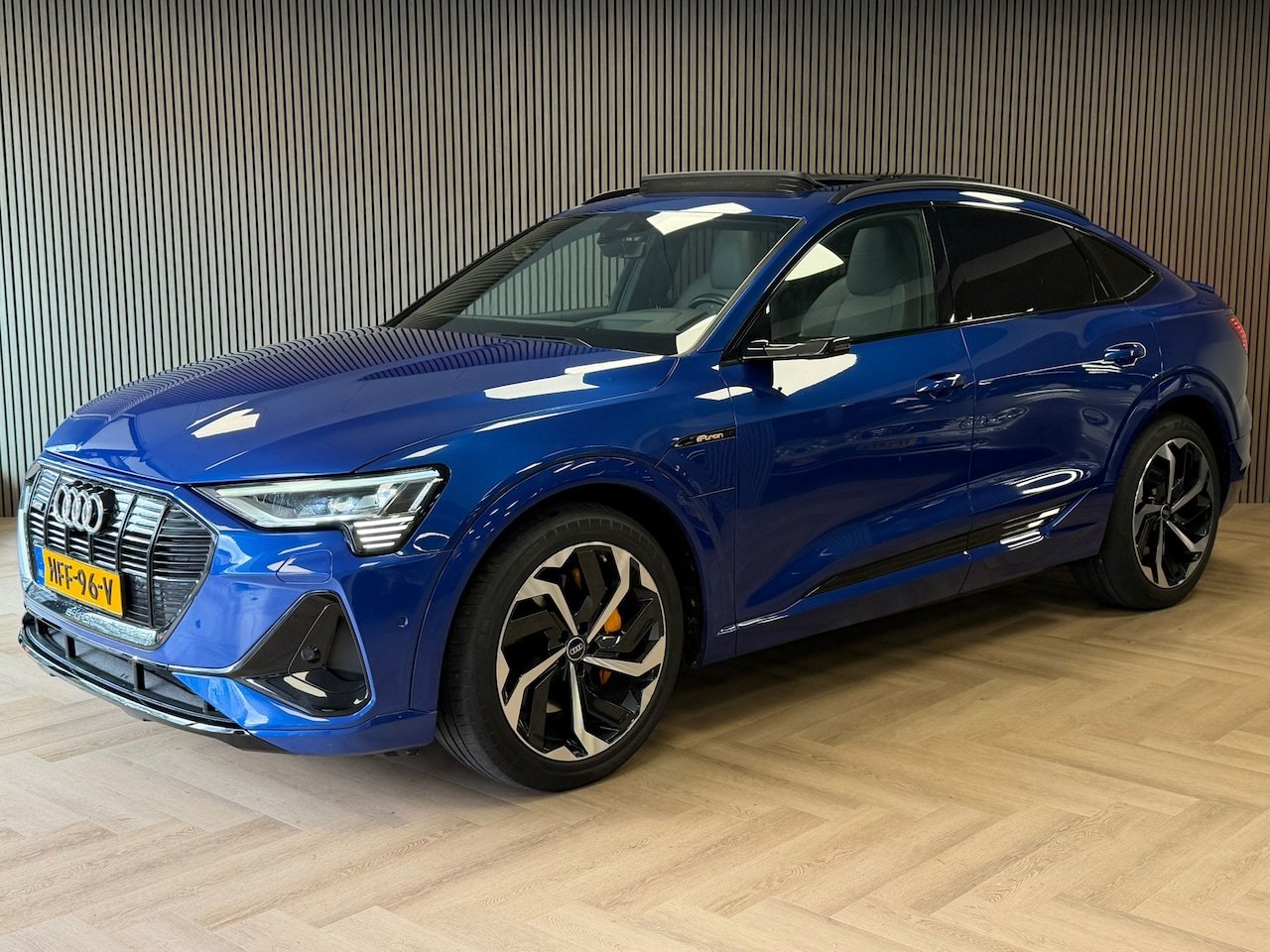 Audi e-tron Sportback - 55 quattro S edition 95 kWh SOH 88,72% RS SEATS PANO CAMERA VIRTUAL COCKPIT NAVI LEDER APP - AutoWereld.nl