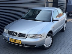 Audi A4 Limousine - 1.6 GRIJS| 1996| ZEER NETJES| APK| 149DKM NAP| UNIEK