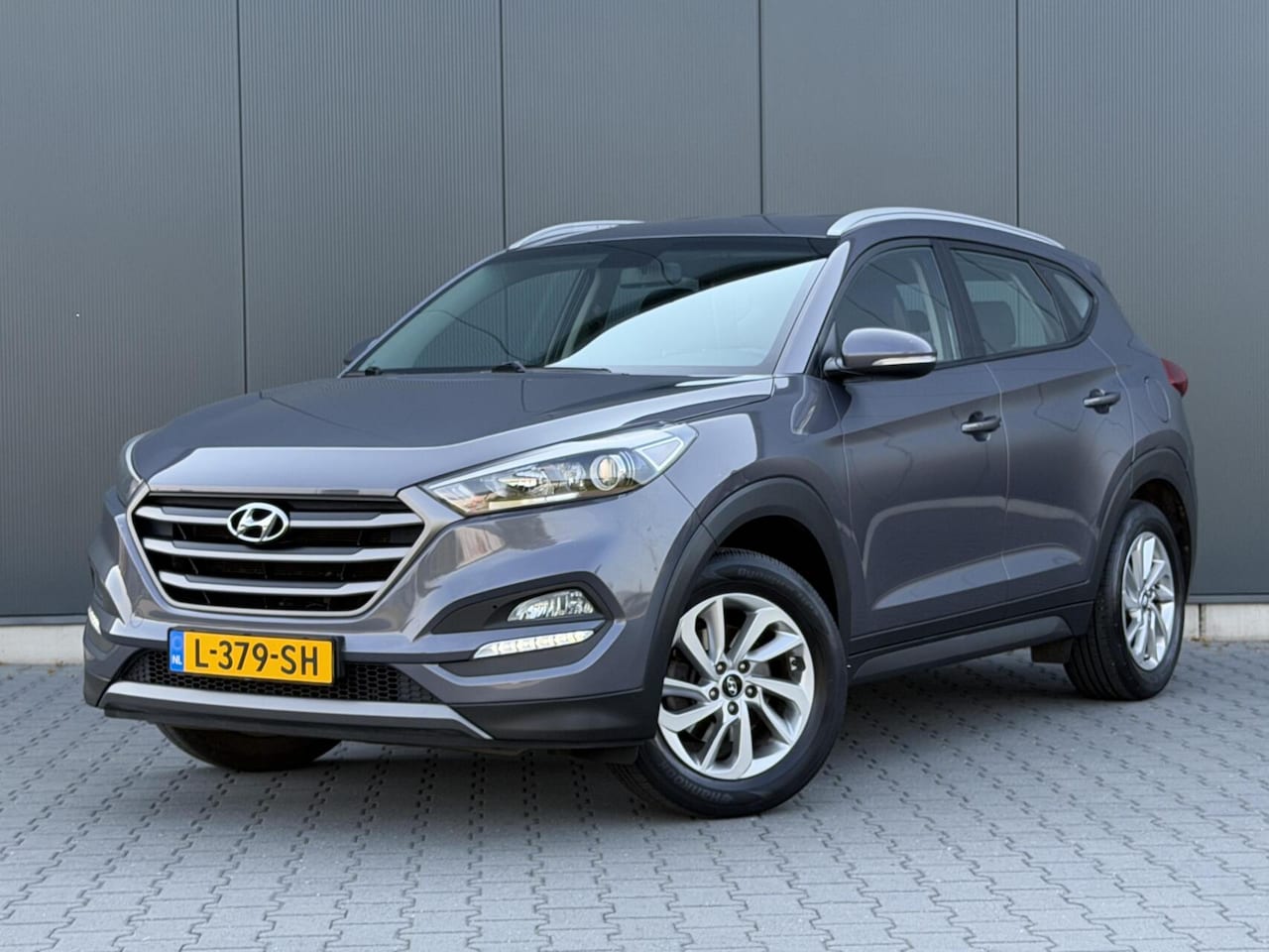 Hyundai Tucson - 1.6 GDi i-Motion Camera - Stoelverwarming - Trekhaak - AutoWereld.nl