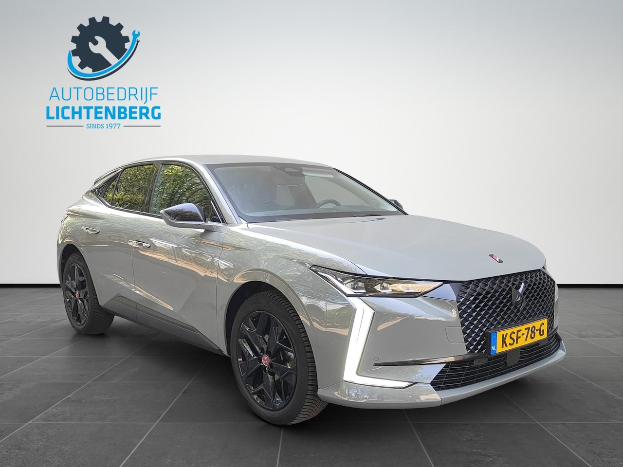 DS 4 - 1.2 PureTech Performance Line Trekhaak / Adaptive / Mem stoelen / Stoelverwarming - AutoWereld.nl