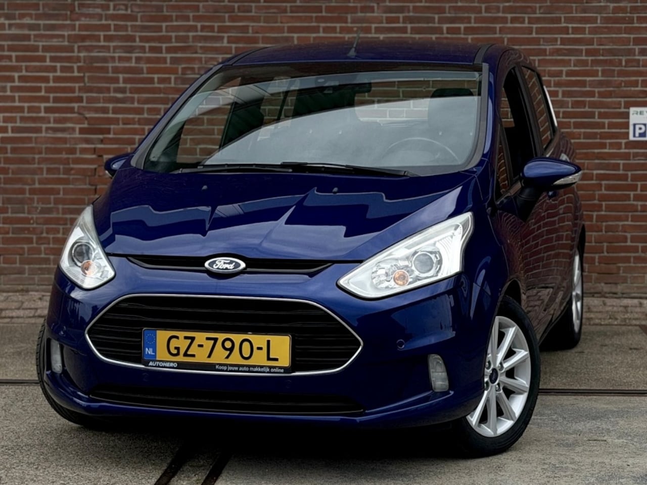 Ford B-Max - 1.0 EcoB. Titanium |Airco |CruiseC |AchterRijCam - AutoWereld.nl