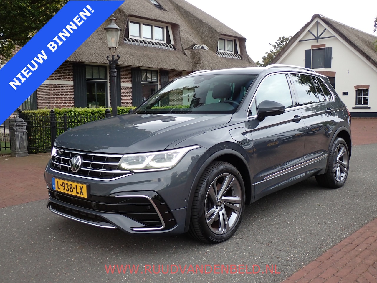 Volkswagen Tiguan - 1.4TSI eHybrid R-LINE FACELIFT ACC/DAB/TREKHAAK/CARPLAY - AutoWereld.nl
