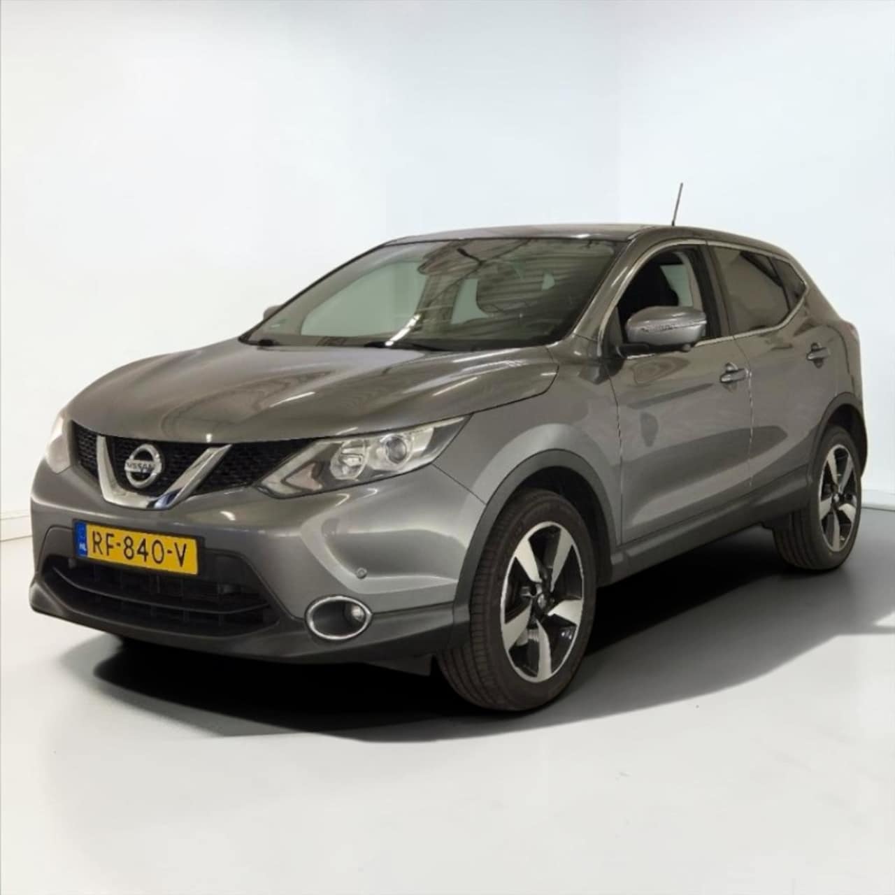 Nissan Qashqai - 1.2 Cam/ parkeersensor/ NAVI/ lane assist - AutoWereld.nl