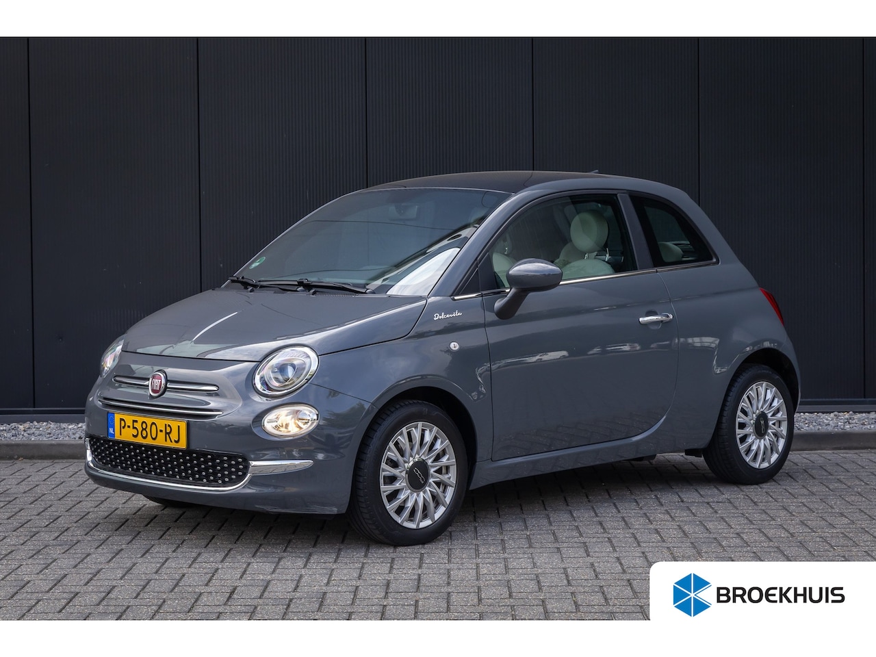 Fiat 500 - 1.0 Hybrid Dolcevita | Panoramadak | Cruise control | Bluetooth | Half leder - AutoWereld.nl