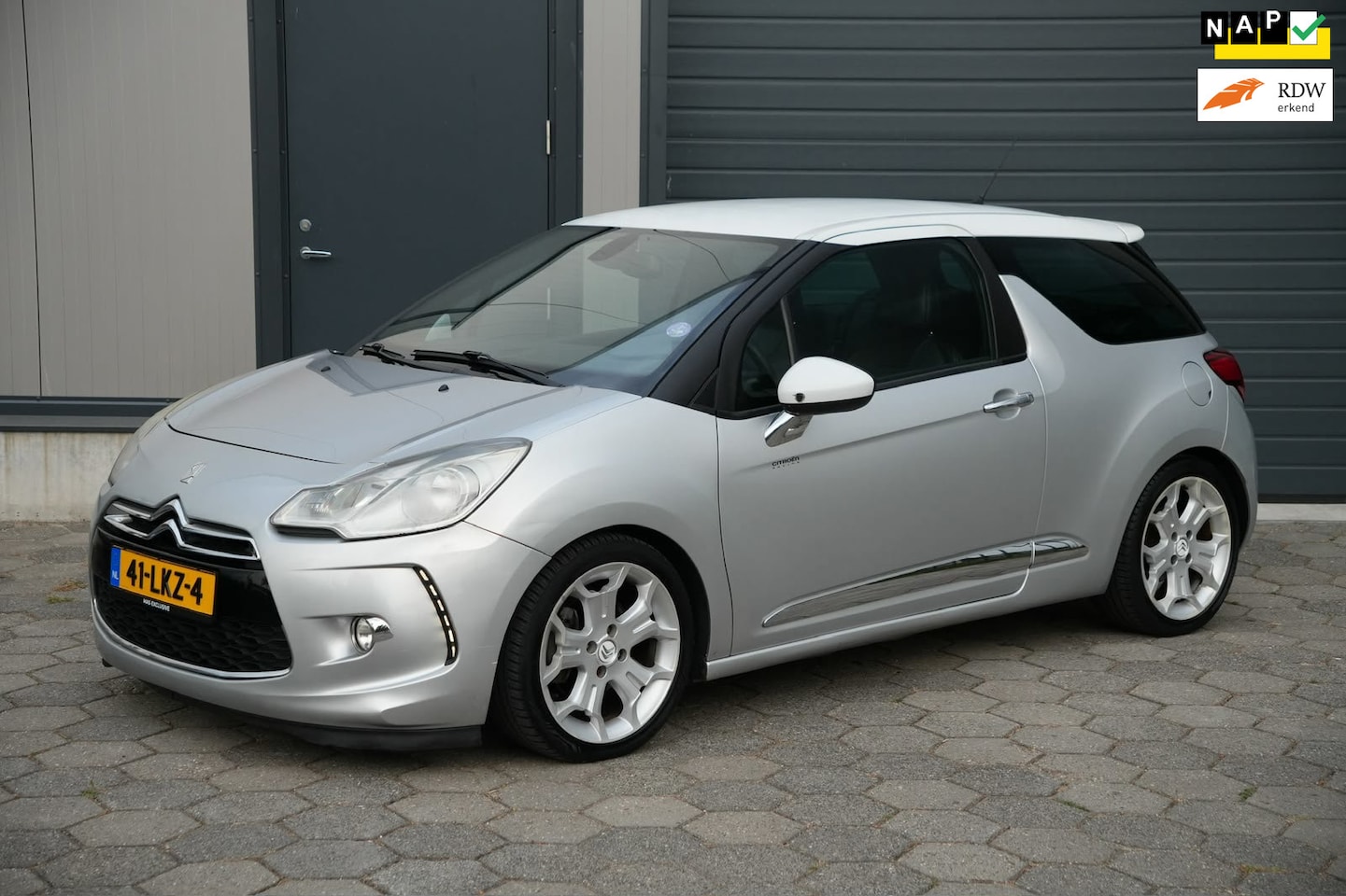 Citroën DS3 - 1.6 THP Sport Chic Vol Opties! 155PK 6-BAK, Leer bek. - AutoWereld.nl