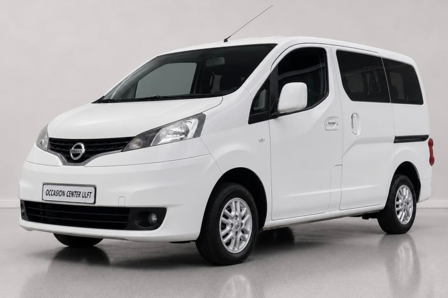 Nissan Evalia - NV 200 / AIRCO / NAVIGATIE / 7 PERSOONS ... - AutoWereld.nl