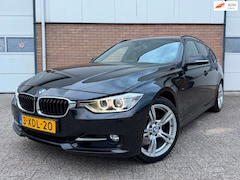 BMW 3-serie Touring - 328i High Executive LEDER/HEAD-UP/SPORT