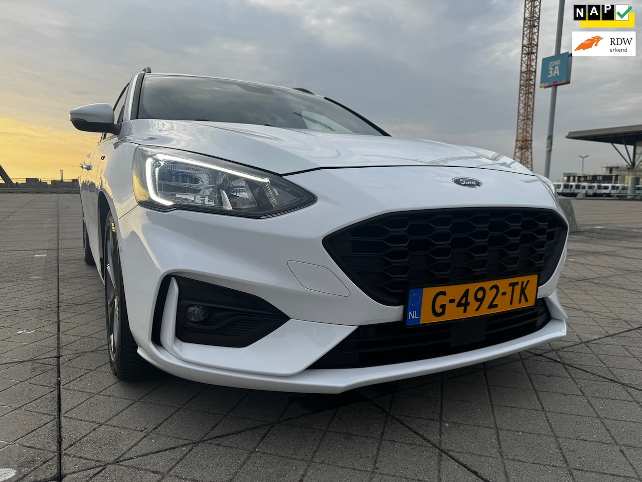 Ford Focus Wagon - 1.5 EcoBoost ST Line DEALERONDHDN BTW NAP - AutoWereld.nl