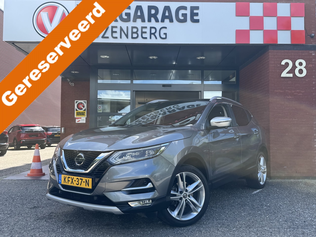 Nissan Qashqai - 1.3 DIG-T N-Connecta // FULL LED // PANO-DAK // NAVI // 360 CAMERA // KEYLESS // DAB // AN - AutoWereld.nl