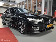 Volvo S60 - 2.0 T8 AWD Twin Engine R-Design PANORAMA LEER HEADUP ELEK STOELEN