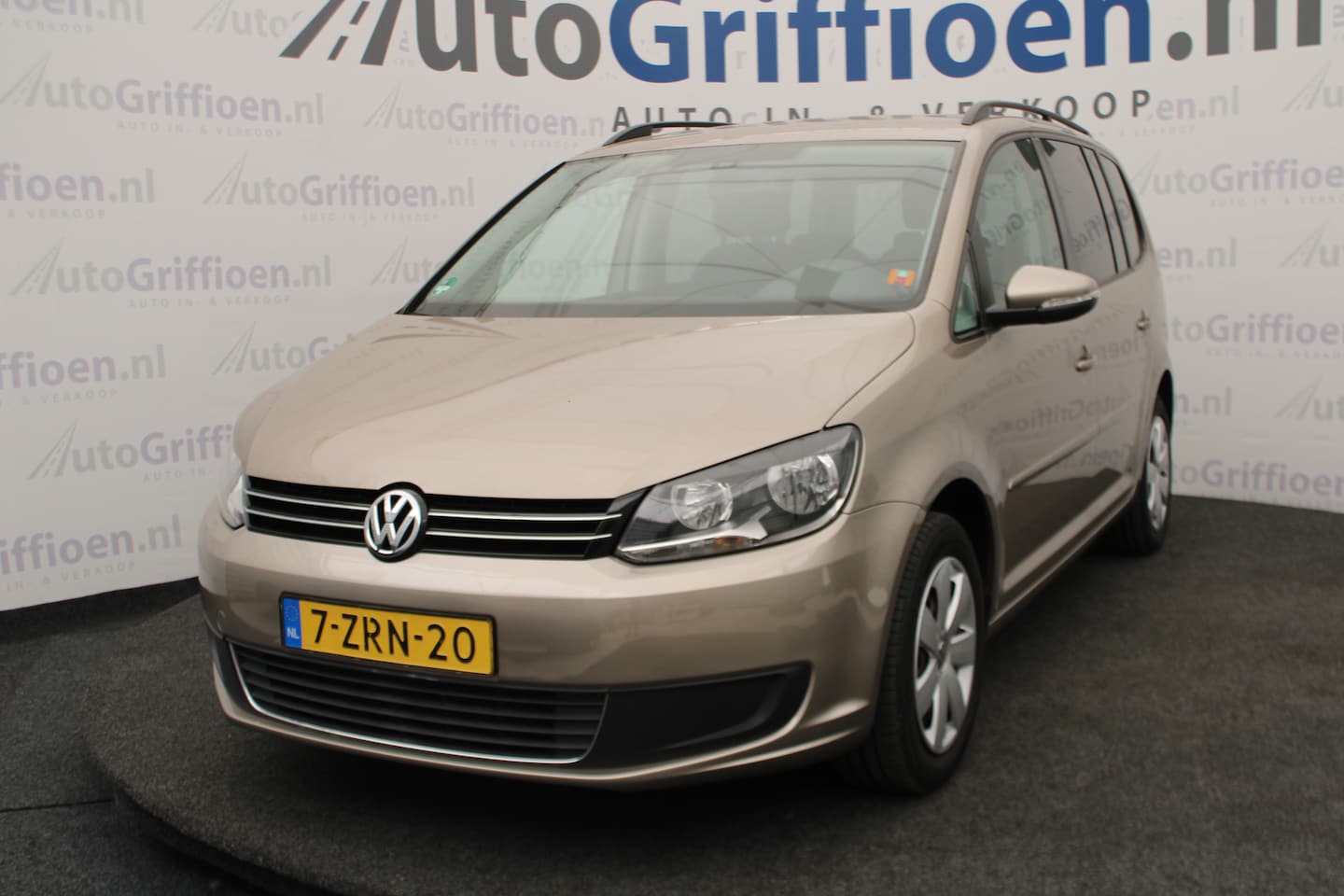 Volkswagen Touran - 1.2 TSI Comfortline BlueMotion nette 5-zitter van de 1e eigenaar - AutoWereld.nl