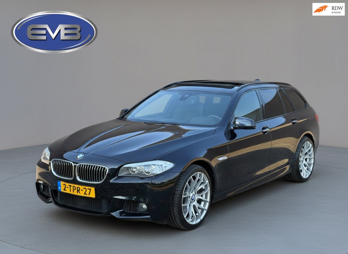 BMW 5-serie Touring - 535xd 313 pk High Executive M sport, panoramadak, afneembare trekhaak, vol opties! - AutoWereld.nl