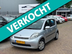 Daihatsu Sirion 2 - 1.3-16V Prestige/Automaat/Airco/Elek Raam/Nap/Nieuw Apk/4 Nieuw Banden /Volledig onderhoud