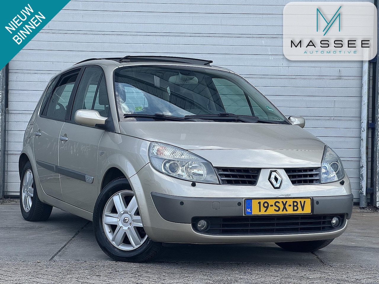 Renault Scénic - 2.0-16V Privilège Luxe AIRCO | PANO | AUTOMAAT - AutoWereld.nl
