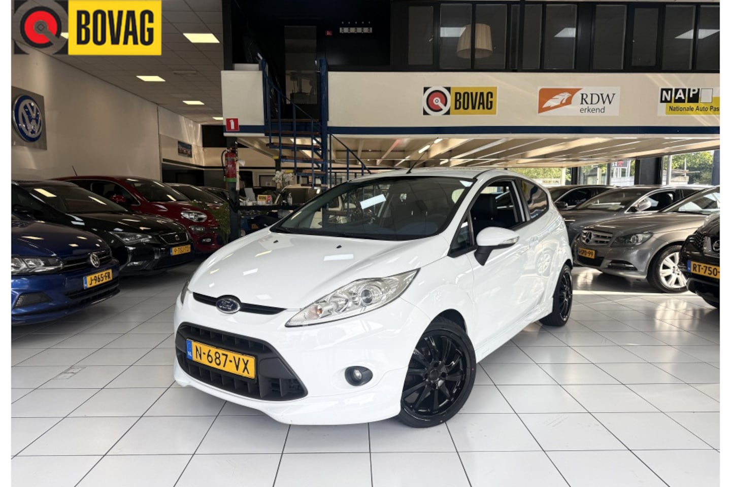Ford Fiesta - 1.6 Ghia Bovag Garantie Airco - AutoWereld.nl