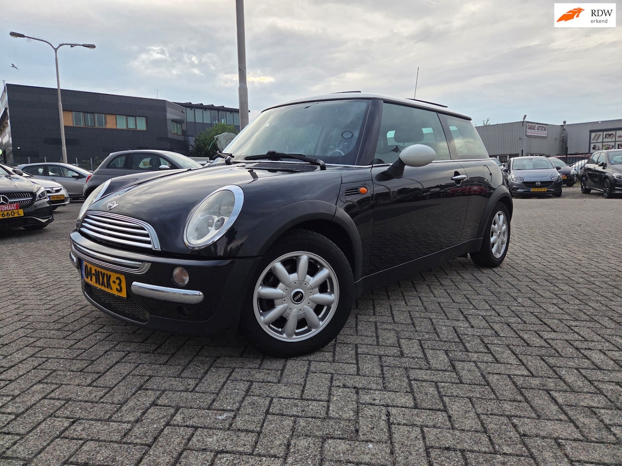 MINI 3-Deurs - 1.6 Cooper/PANORAMADAK/AIRCO - AutoWereld.nl