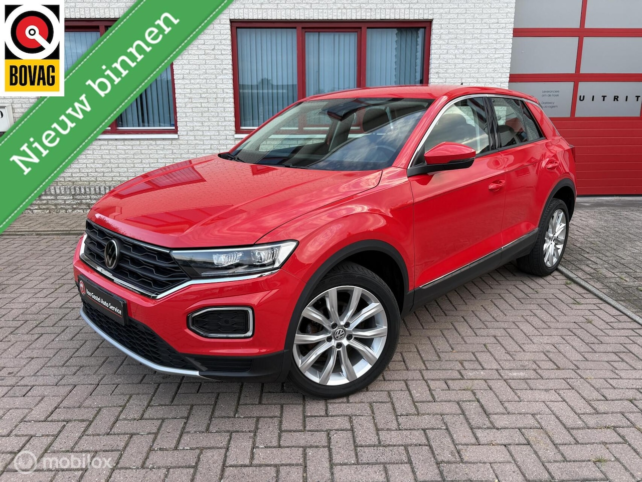 Volkswagen T-Roc - 1.5 TSI SPORT / NAVI / CAMERA / PDC - AutoWereld.nl